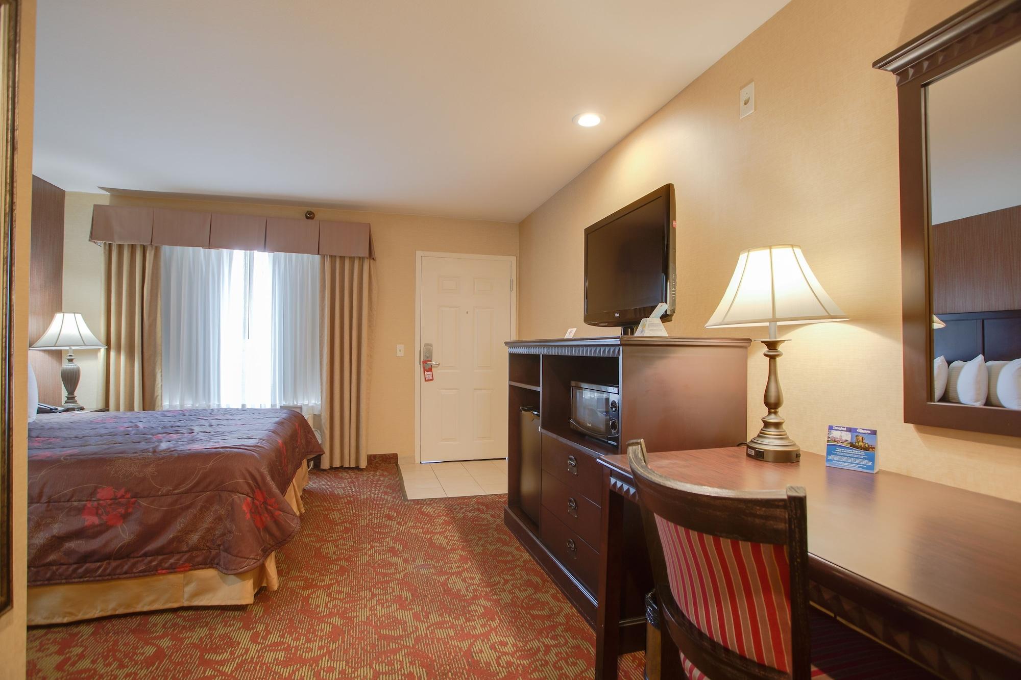 Castle Inn&Suites Anaheim Exterior foto