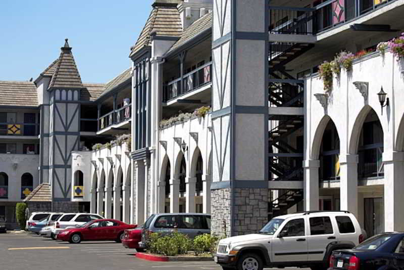 Castle Inn&Suites Anaheim Exterior foto
